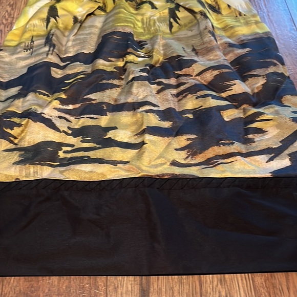 BCBG MAXAZRIA dress - Picture 3 of 6